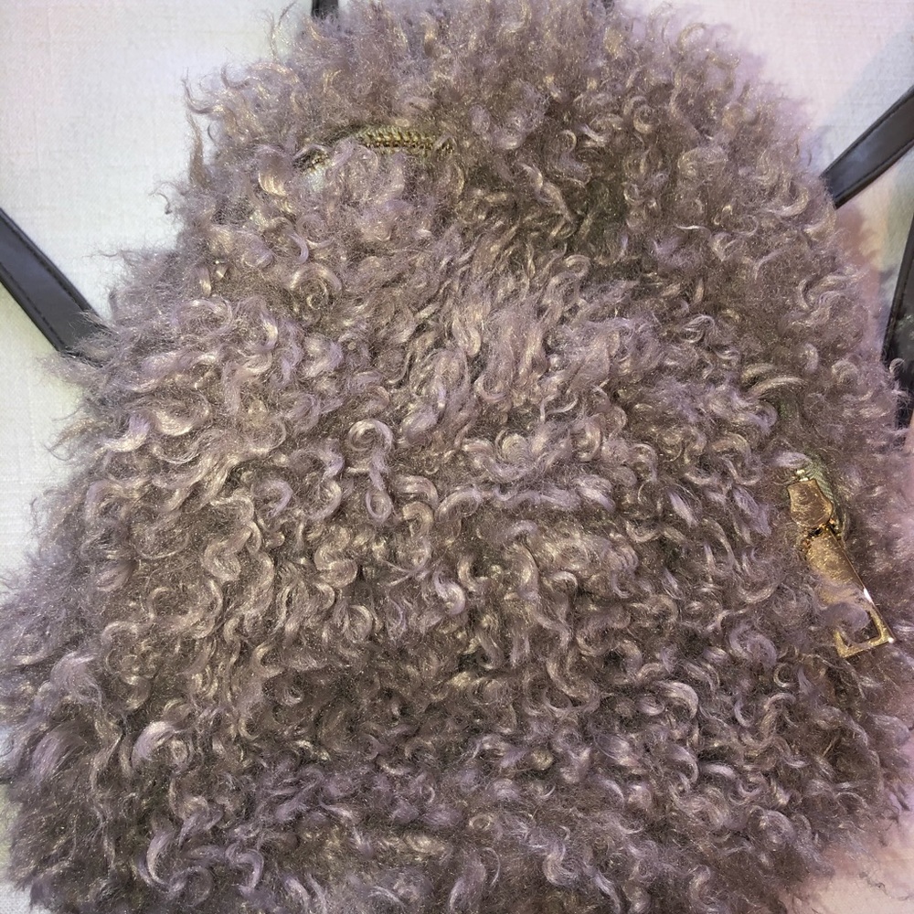 furry backpack - Picture 2 of 3